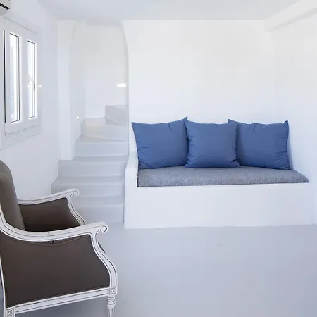 Villa Thea Collection