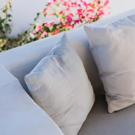 Villa Thea Collection